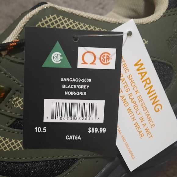 Brand new Aggressor safety steel toe shoes. Size 10.5. Color black/olive green. - Picture 10 of 11